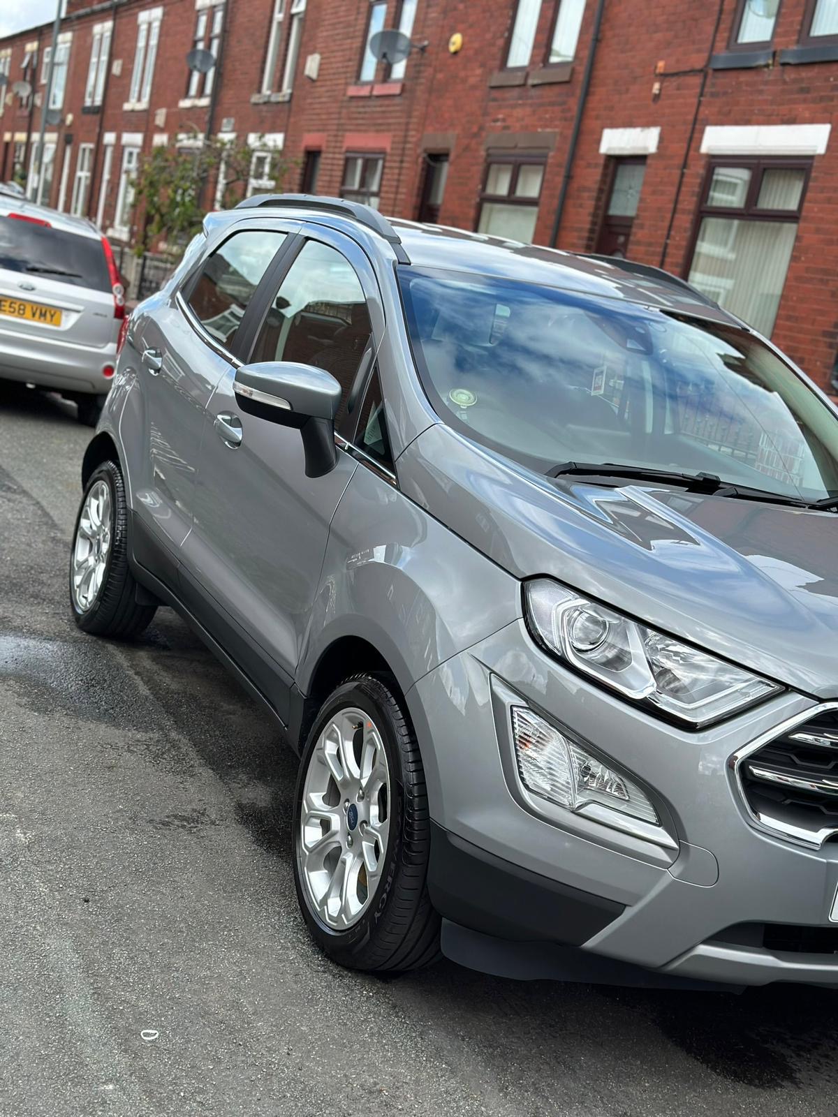 Ford EcoSport gloss finish