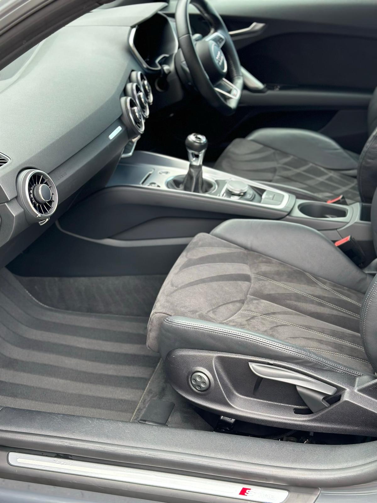 Audi TT interior